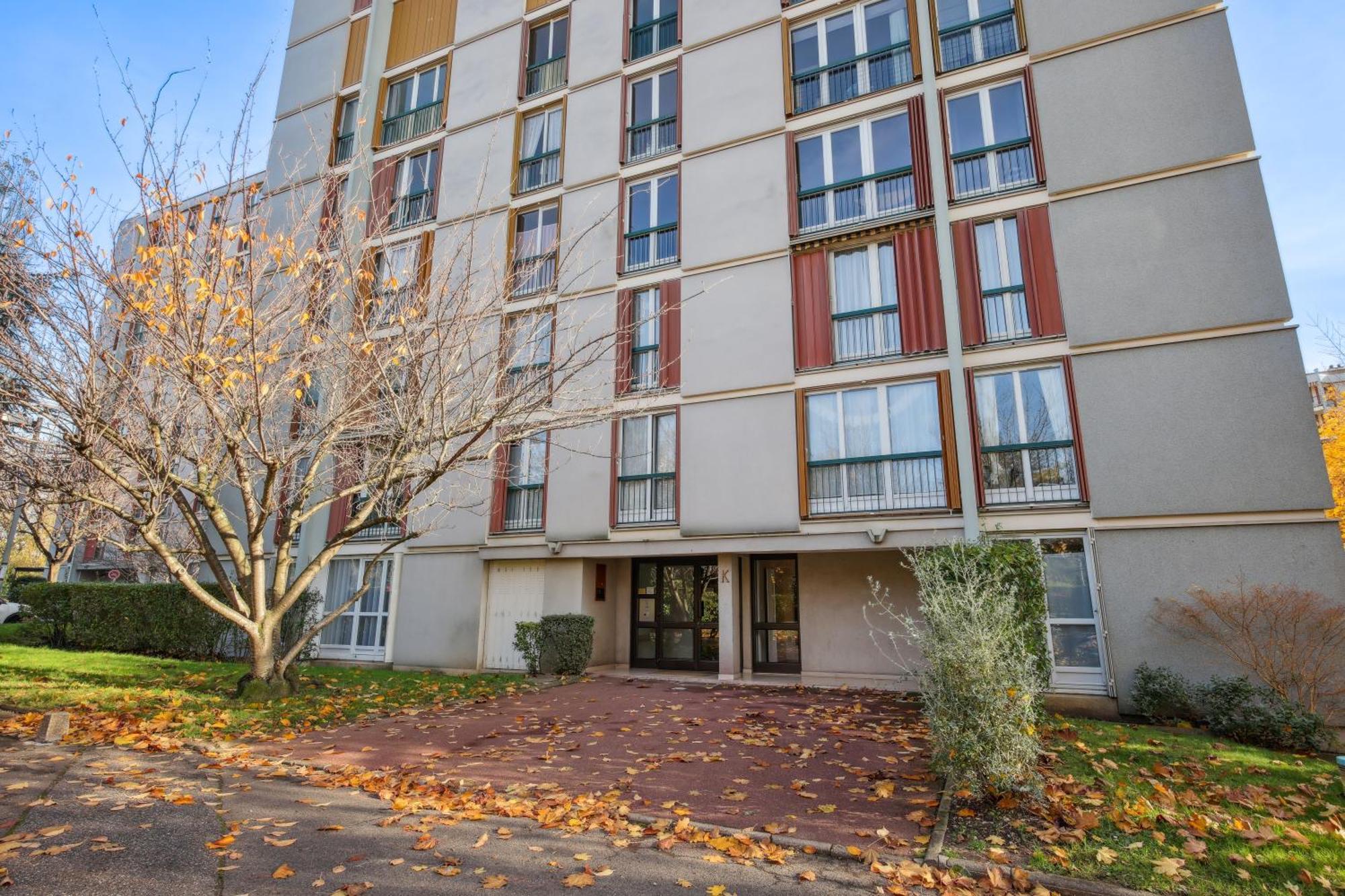 Apartamento Chic Apart With Parking Chaville Exterior foto