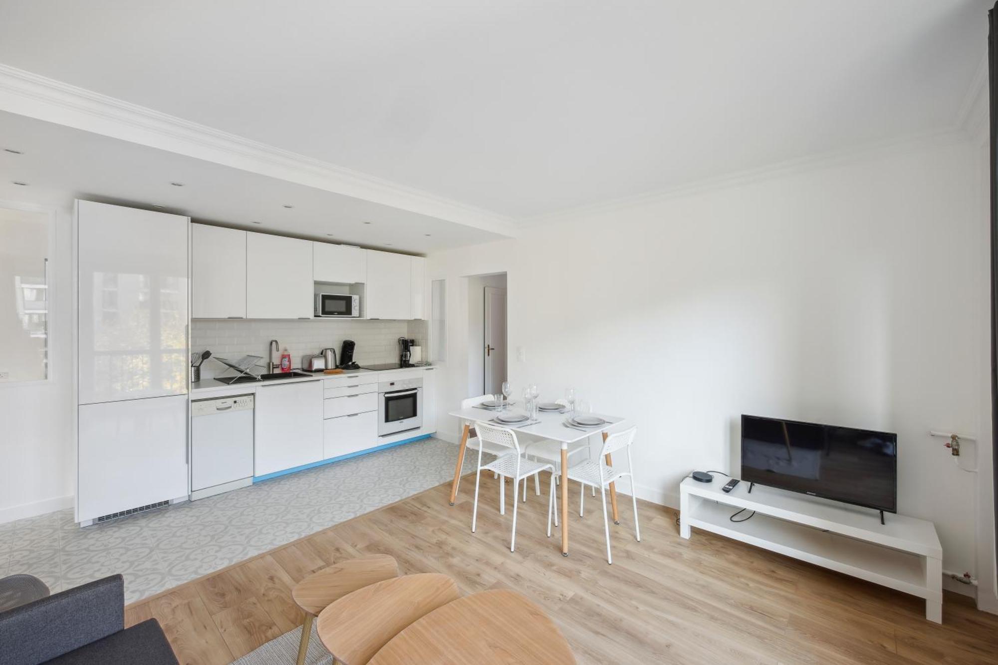 Apartamento Chic Apart With Parking Chaville Exterior foto